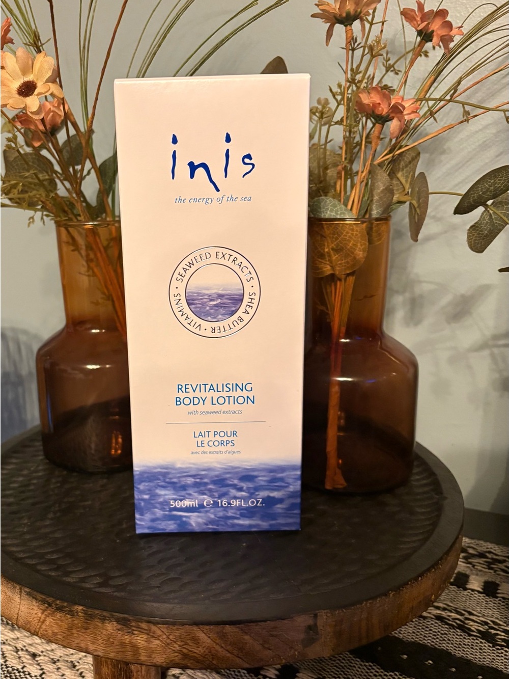 inis Revitalising Body Lotion – White & Blue